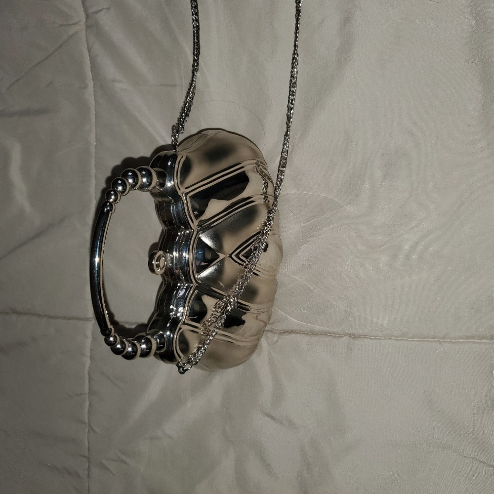 COCKTAIL SILVER METAL AND CRYSTAL PURSE